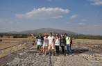 Grupo do tour no alto das ruínas da Ciudadela. Teotihuacán, ao norte da Cidade do México